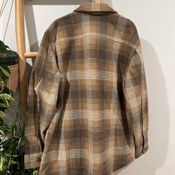 Banana Republic Heavy Flannel Shacket - Picture 2 of 8